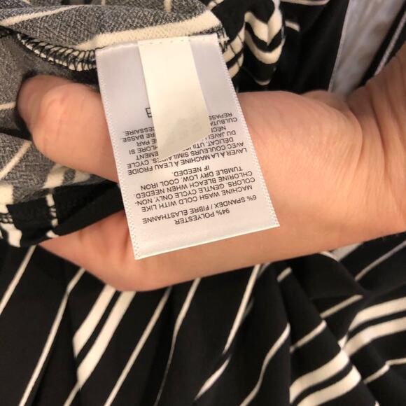 NEW Express Surplice black & white jumpsuit size medium - Picture 4 of 6